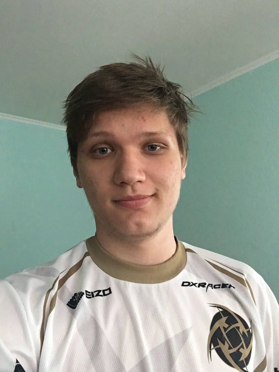 T1 主宰 DN Freecs ， Hanwha Life Esports 击败 Nongshim RedForce 于 LCK 2025 赛季