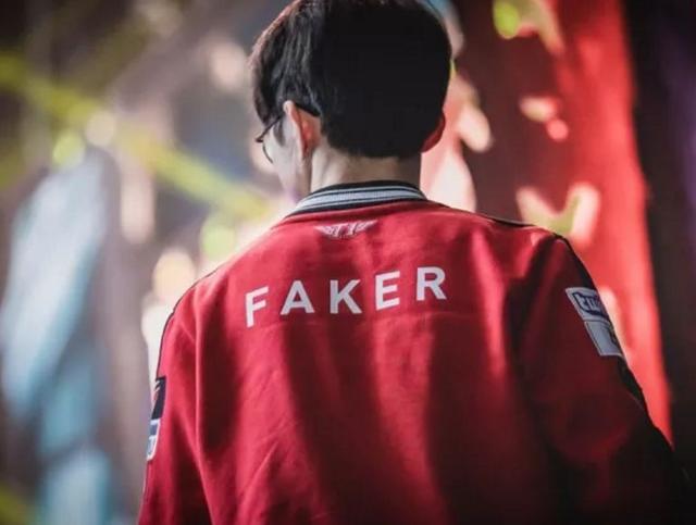 Falcons 和 The MongolZ 在 PGL 布加勒斯特 2025 开局失利
